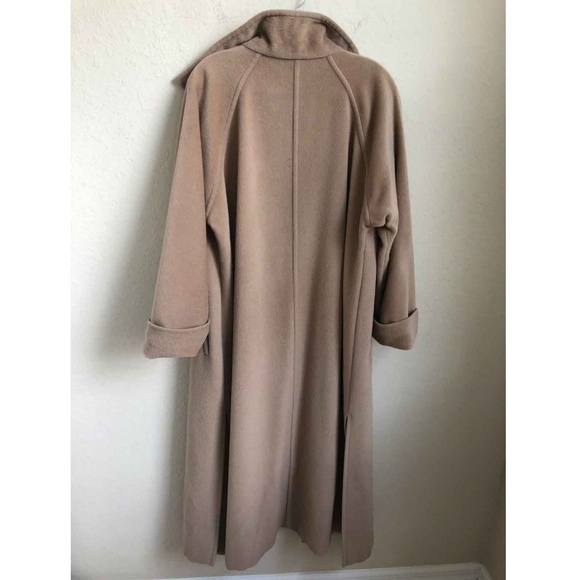 Max Mara Women’s Long Button Coat Side Slits Sz 2 - Picture 6 of 8